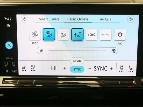 Used 2024 Volkswagen Atlas SE w/ Black Wheel Package image 27