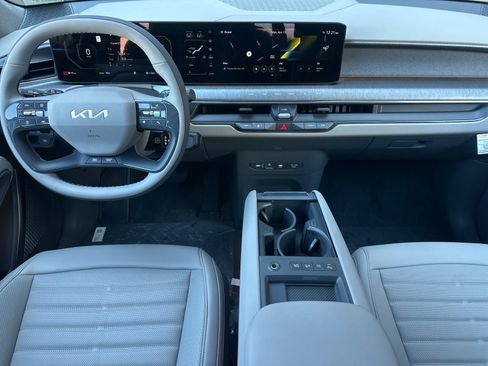 New 2026 Kia EV9 Land AWD/4WD image 13