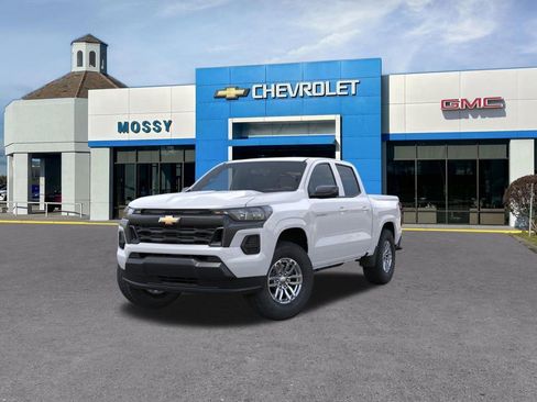 New 2026 Chevrolet Colorado LT image 8