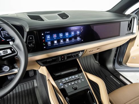 New 2026 Porsche Cayenne AWD/4WD image 13
