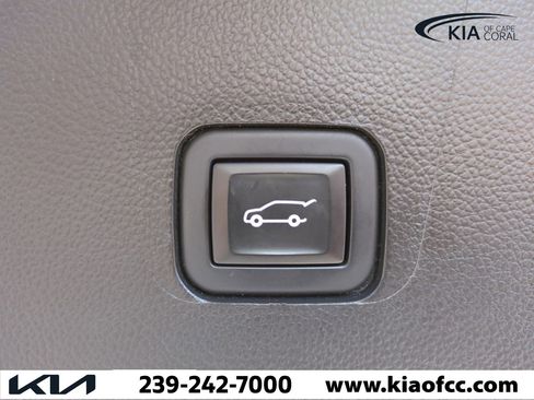 Used 2020 Chevrolet Traverse High Country w/ LPO, Floor Liner Package image 13