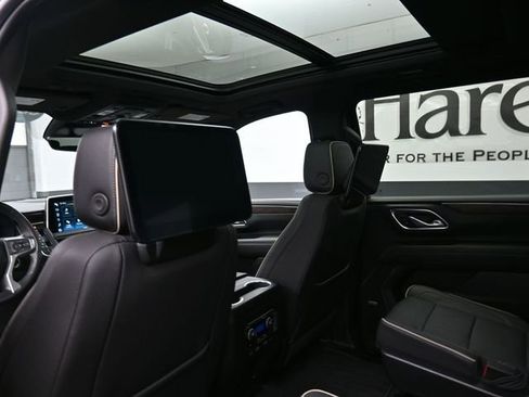 Certified 2023 Chevrolet Suburban Premier w/ Advanced Technology Package image 26