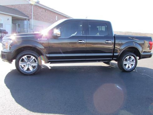 Used 2019 Ford F150 Platinum w/ Equipment Group 701A Luxury image 4
