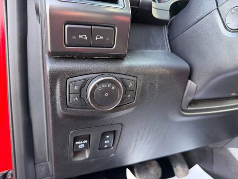 Used 2018 Ford F150 Lariat w/ Equipment Group 502A Luxury AWD/4WD image 19