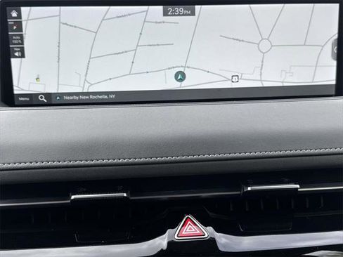 Used 2023 Genesis G80 2.5T image 25