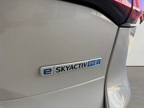 Used 2024 MAZDA CX-90 Plug-In Hybrid w/ Preferred AWD/4WD image 31