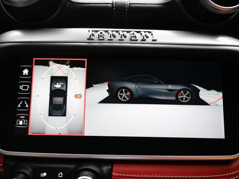 Used 2022 Ferrari Portofino M RWD image 14