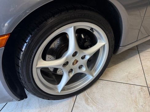 Used 2004 Porsche 911 Carrera RWD image 7