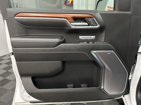 Used 2022 GMC Sierra 1500 Denali image 17
