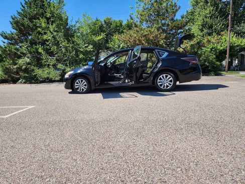 Used 2015 Nissan Altima 2.5 S w/ Power Driver Seat Package FWD image 22