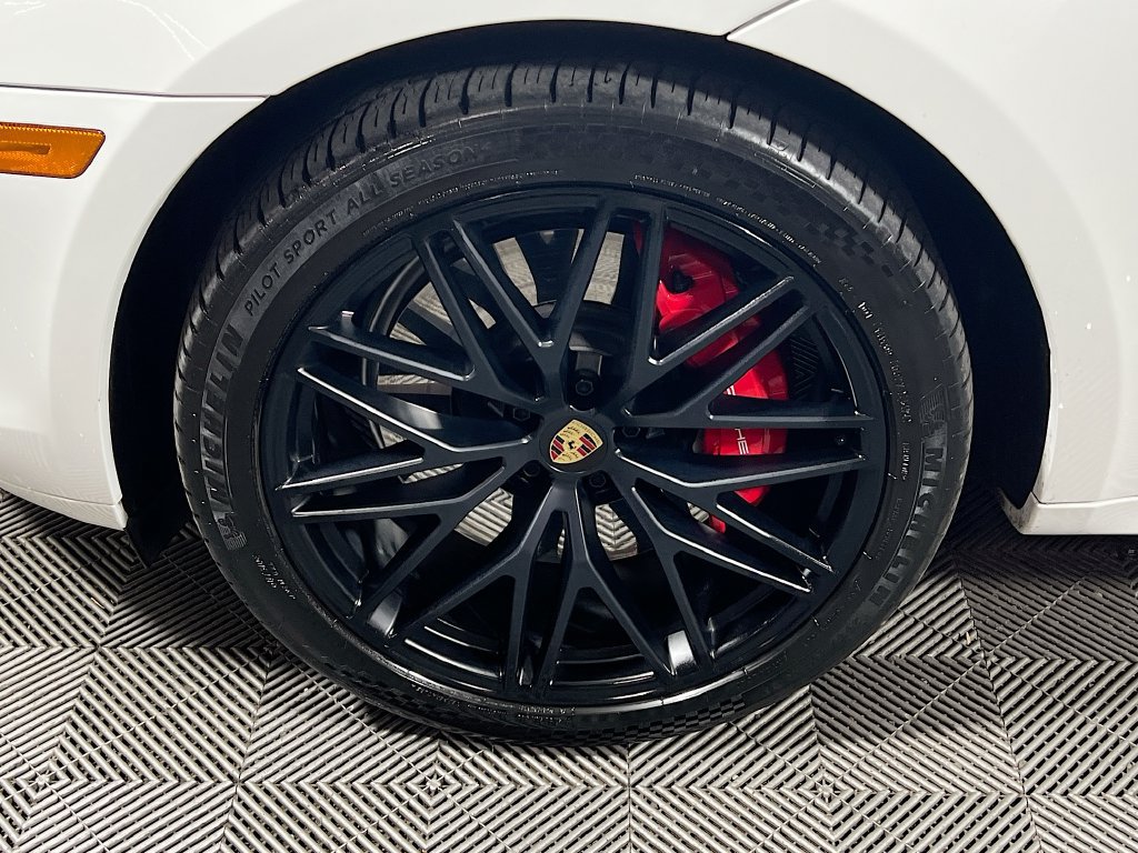Used 2024 Porsche Macan GTS AWD/4WD image 27