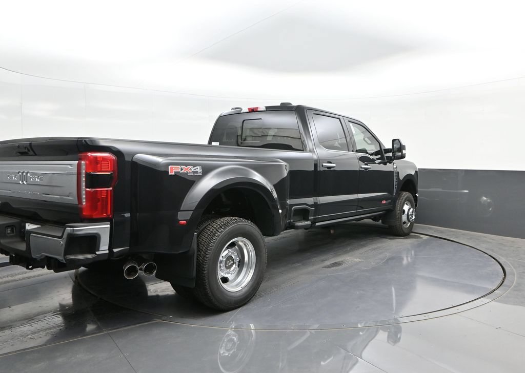 New 2026 Ford F350 King Ranch w/ Chrome Package AWD/4WD image 11