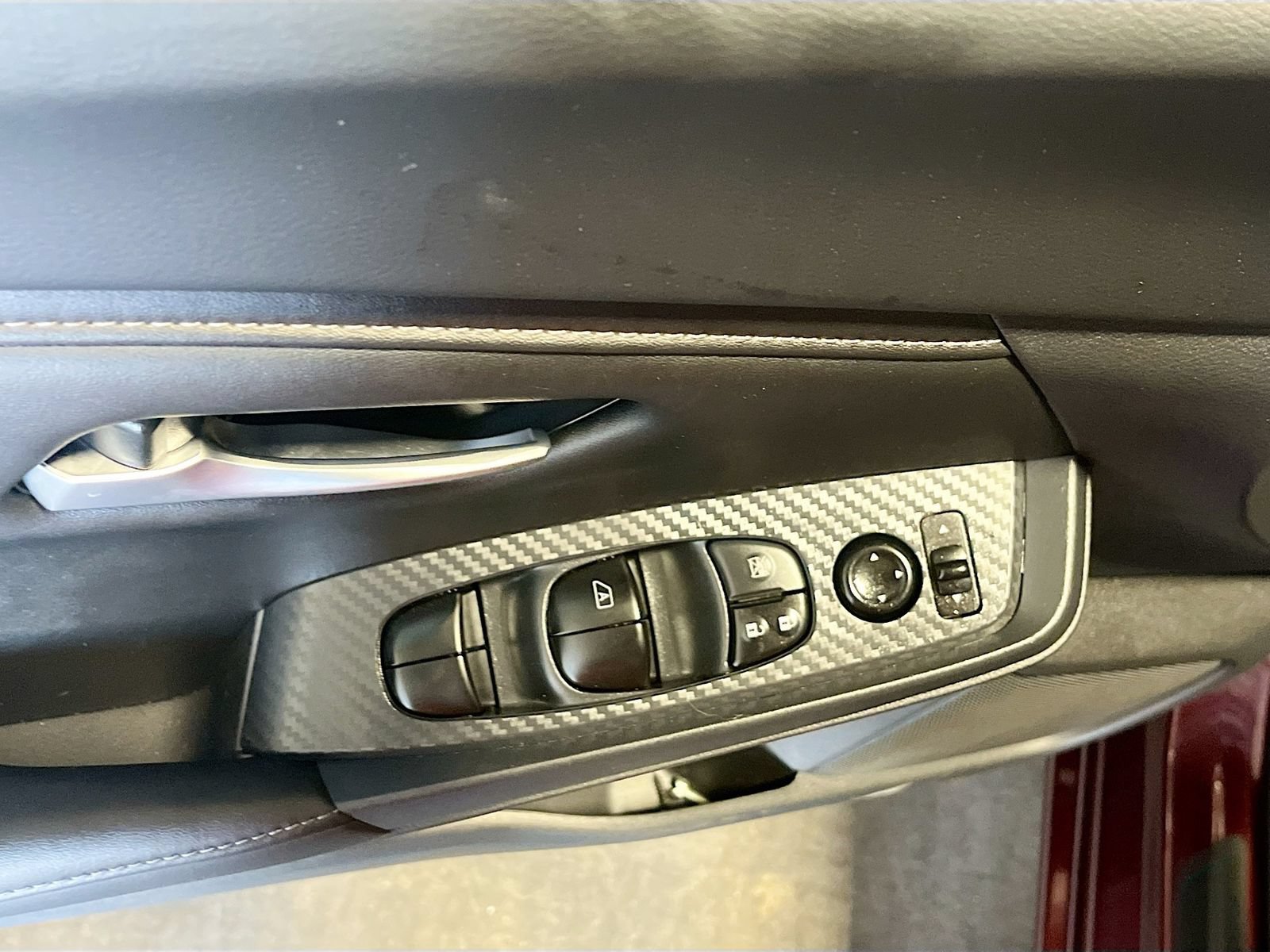 Used 2025 Nissan Sentra SV w/ All-Weather Package FWD image 17
