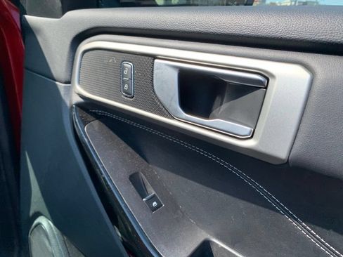 Certified 2023 Ford Explorer ST AWD/4WD image 39