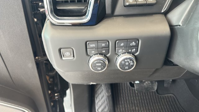 Used 2023 GMC Sierra 1500 Denali Ultimate AWD/4WD image 14