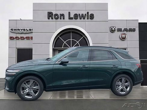 Used 2022 Genesis GV70 3.5T Sport w/ Sport Advanced Package AWD/4WD image 1