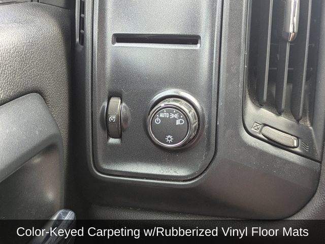 Used 2018 Chevrolet Silverado 1500 Custom w/ Custom Value Package AWD/4WD image 33