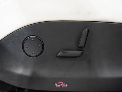 Used 2019 Tesla Model X 100D image 35