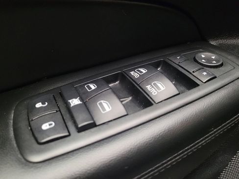 Used 2014 Jeep Grand Cherokee Laredo w/ Quick Order Package 23E AWD/4WD image 27