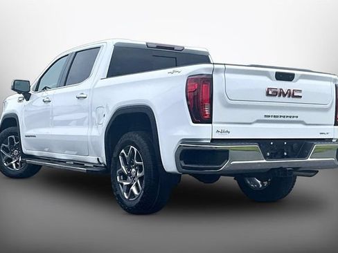 Used 2024 GMC Sierra 1500 SLT w/ SLT Premium Package AWD/4WD image 11