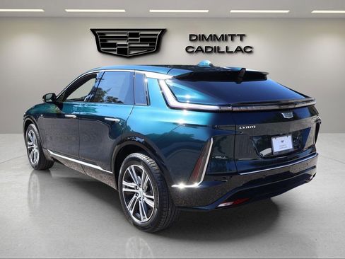 New 2026 Cadillac Lyriq Luxury image 3