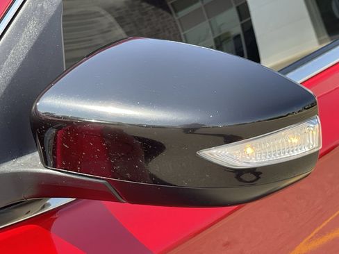 Used 2017 Nissan Sentra SR w/ SR Midnight Edition FWD image 18