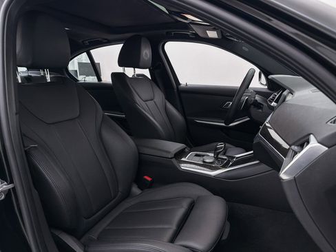 Used 2019 BMW 330i Sedan w/ Convenience Package image 26