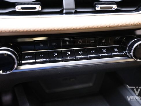 New 2026 Chevrolet Equinox ACTIV w/ Safety and Technology Package image 23