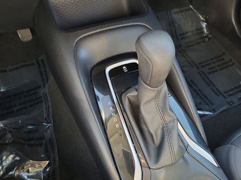 Certified 2024 Toyota Corolla LE image 29