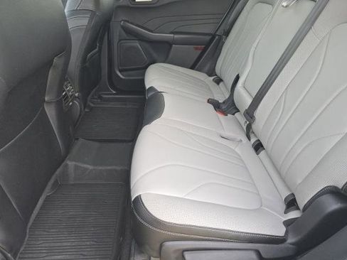 Certified 2025 Ford Escape SE w/ PHEV Premium Package FWD image 10