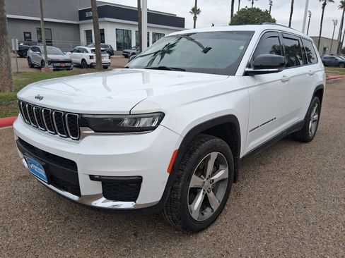 Used 2021 Jeep Grand Cherokee L Limited w/ Luxury Tech Group II image 3