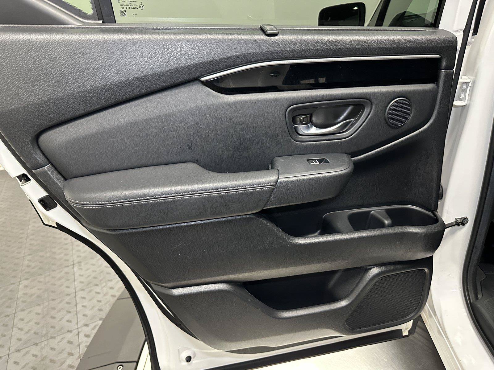 Used 2025 Honda Pilot Touring image 30