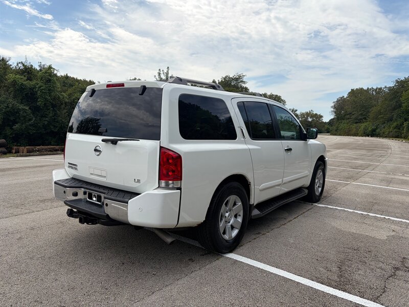 Used 2004 Nissan Armada LE w/ (DVD) Technology Pkg (LE) AWD/4WD image 5