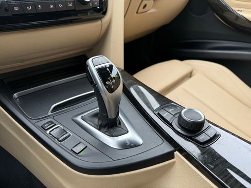 Used 2017 BMW 330i Sedan image 11