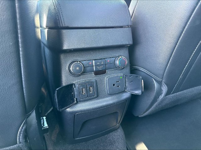 Used 2018 Ford Explorer Limited w/ Equipment Group 301A AWD/4WD image 12