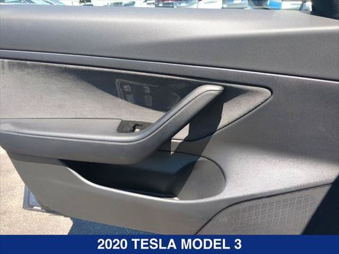 Used 2020 Tesla Model 3 Standard Range RWD image 10