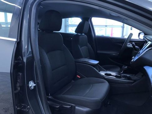 Used 2016 Chevrolet Malibu LT FWD image 21
