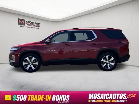 Used 2023 Chevrolet Traverse LT w/ LT Premium Package AWD/4WD image 4