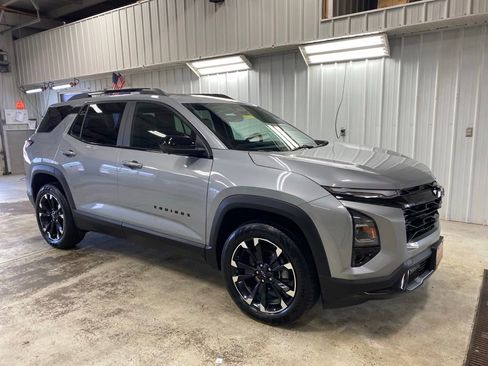 Used 2025 Chevrolet Equinox RS w/ Safety and Technology Package AWD/4WD image 5