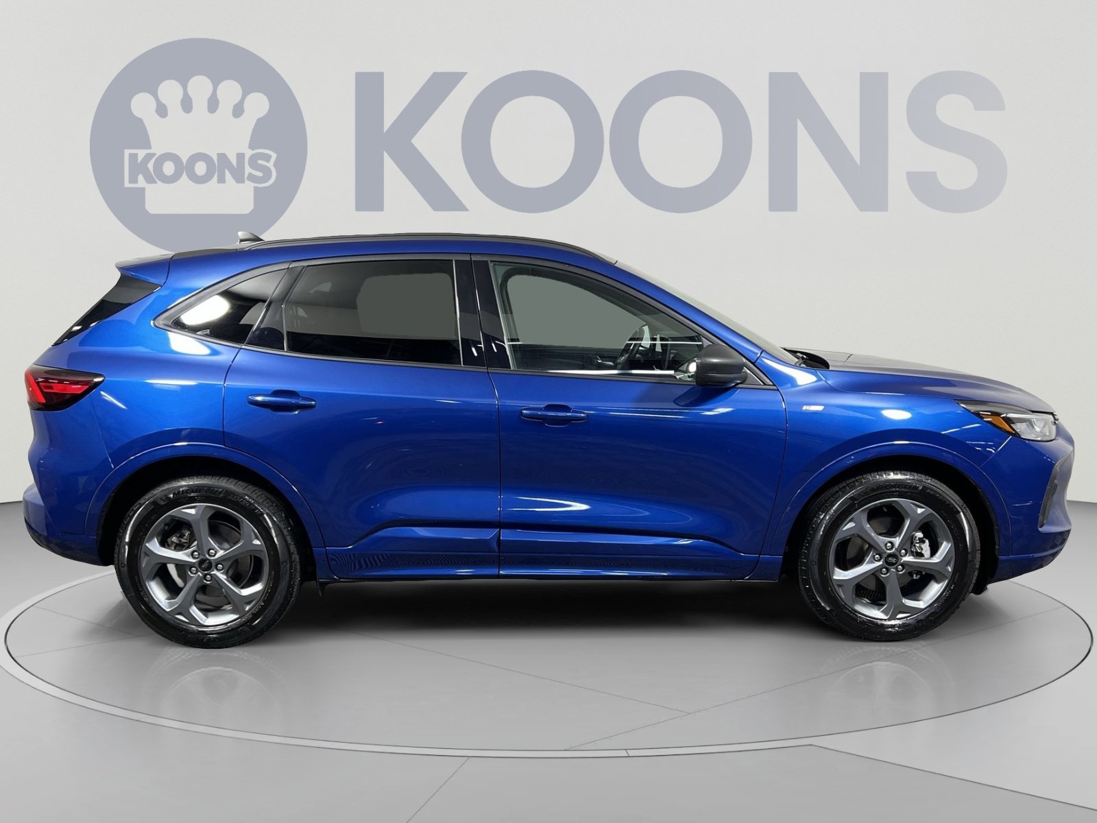 Used 2023 Ford Escape ST-Line w/ Tech Pack #1 FWD image 12