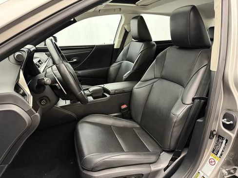 Used 2019 Lexus ES 350 w/ Premium Package FWD image 10