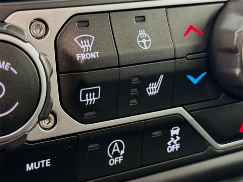 Used 2023 Jeep Wrangler Unlimited Rubicon w/ LED Lighting Group image 20