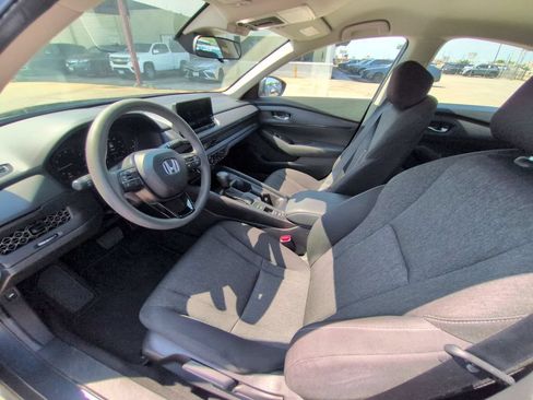 Used 2025 Honda Accord LX image 15