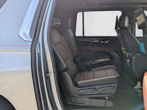 Used 2024 GMC Yukon XL Denali Ultimate image 22