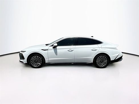 New 2025 Hyundai Sonata SEL image 3