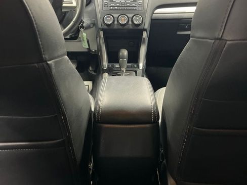 Used 2015 Subaru Forester 2.5i Limited w/ Popular Package #2 AWD/4WD image 31