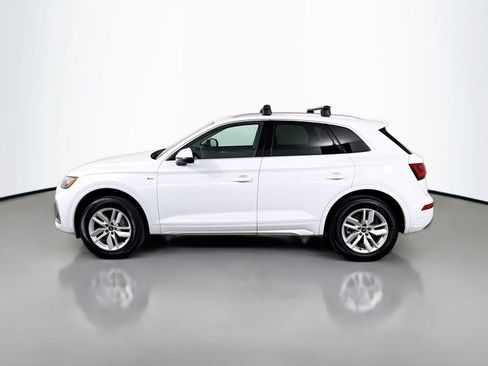 Certified 2023 Audi Q5 2.0T Premium w/ Convenience Package image 2