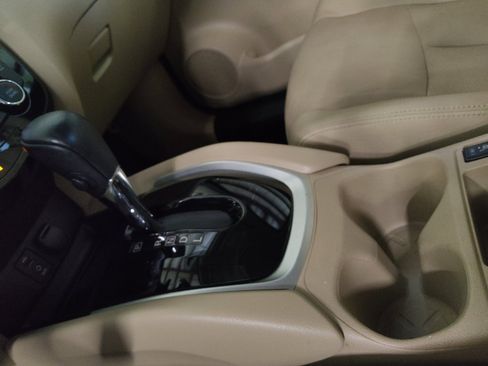 Used 2016 Nissan Rogue SL w/ SL Premium Package FWD image 26