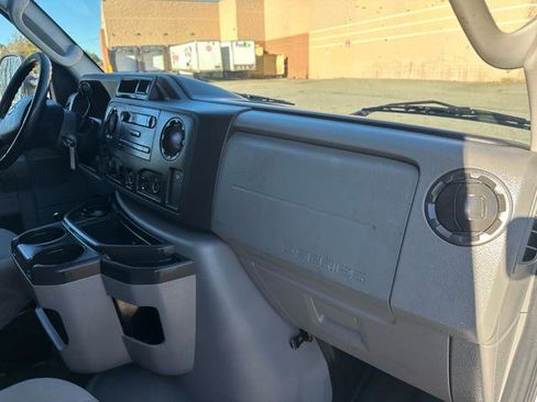 Used 2012 Ford E-250 and Econoline 250 w/ PWR Group image 14