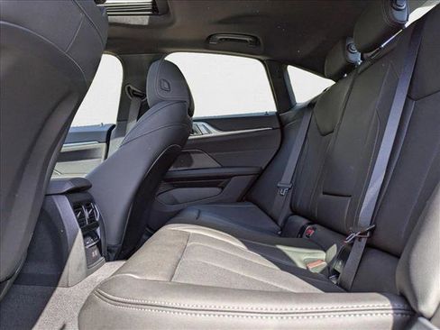 Used 2025 BMW 430i xDrive w/ M Sport Package image 17